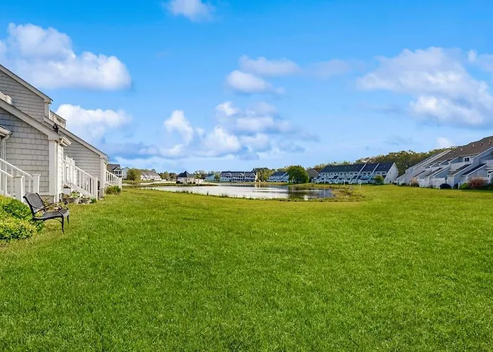 B By The C Holiday home *